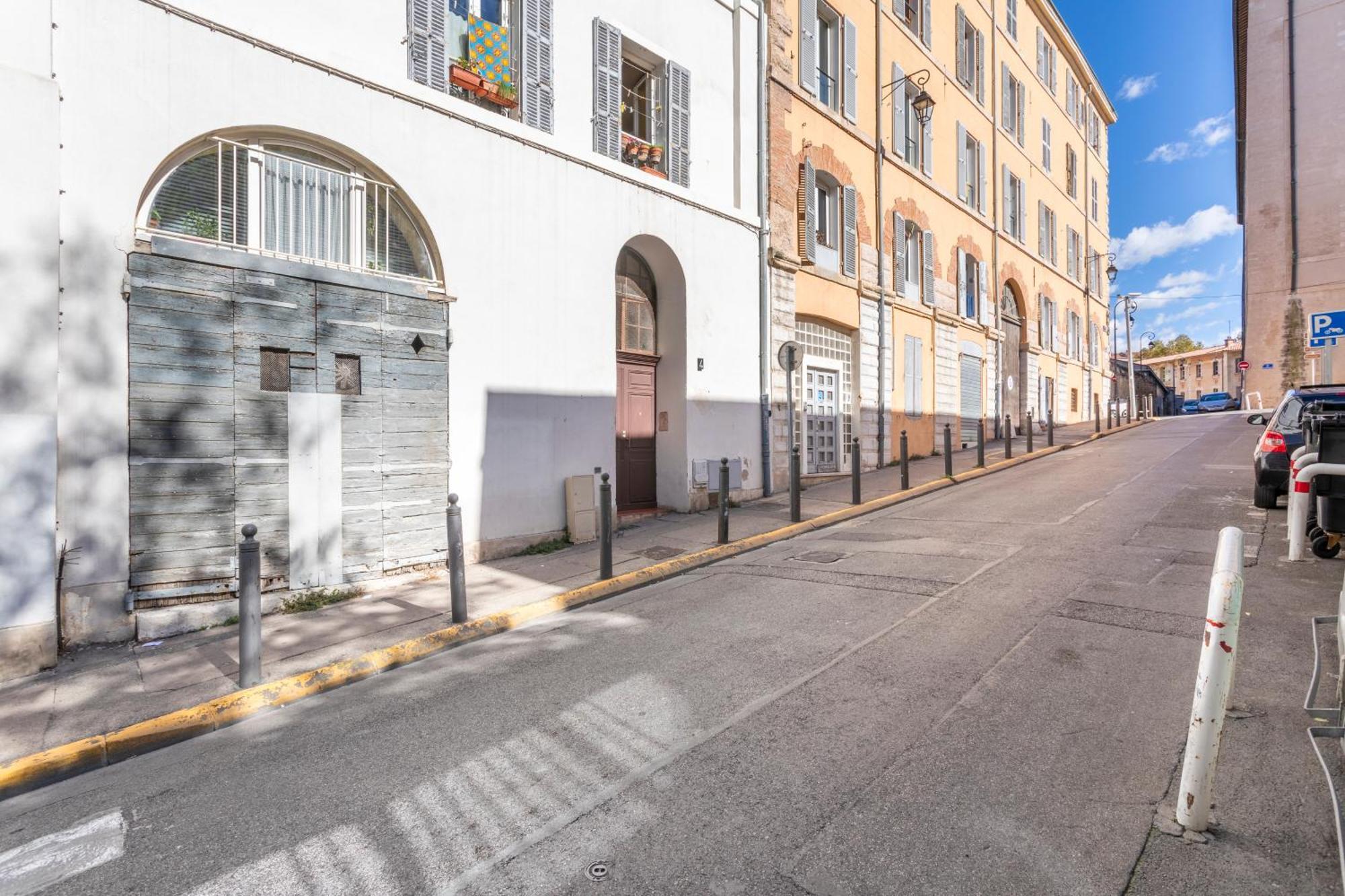 Апартаменти Adira Marseille Panier 2 Etoiles Екстер'єр фото