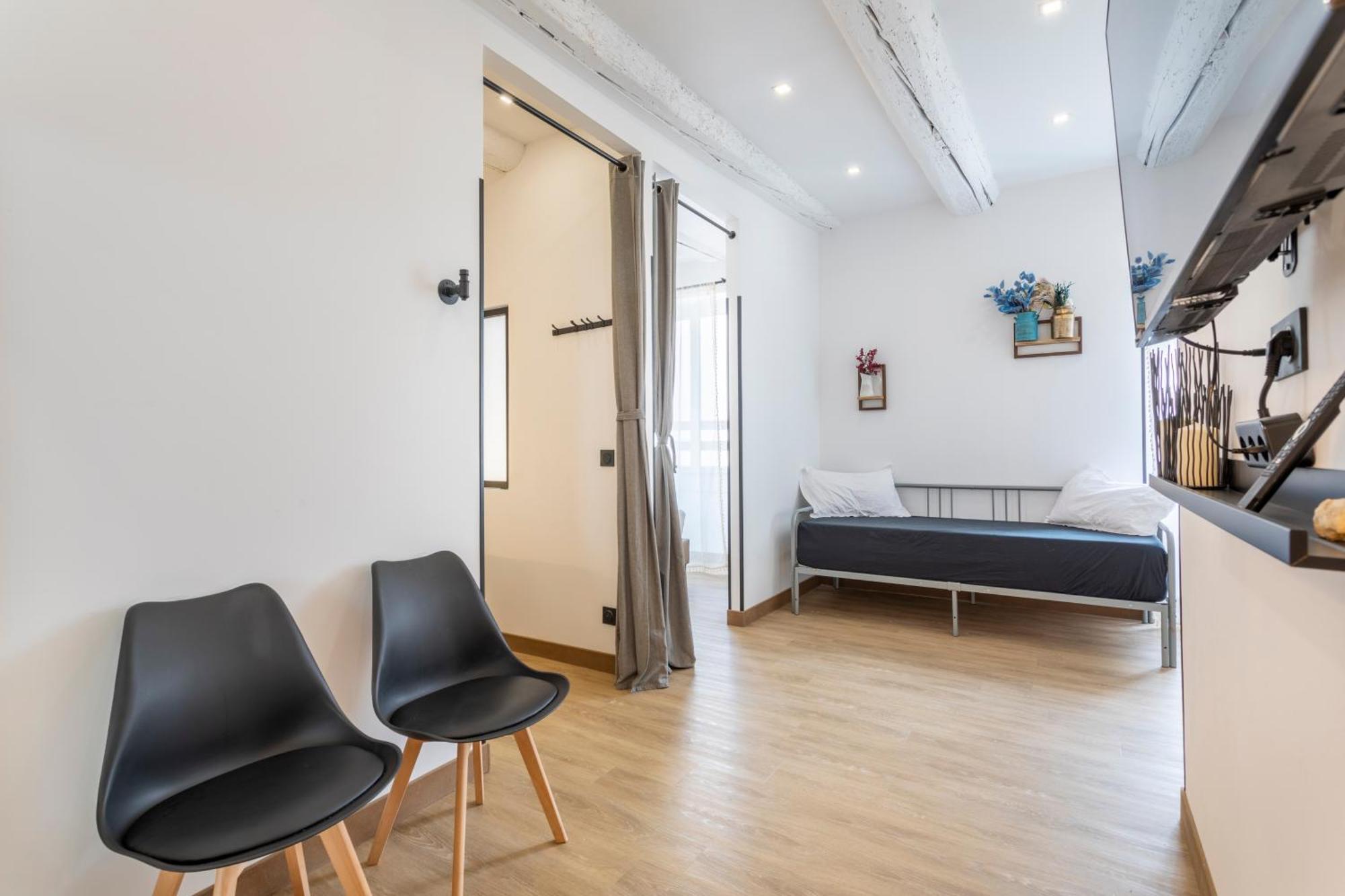 Апартаменти Adira Marseille Panier 2 Etoiles Екстер'єр фото