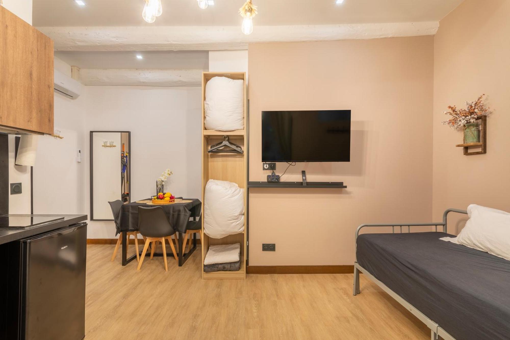 Апартаменти Adira Marseille Panier 2 Etoiles Екстер'єр фото