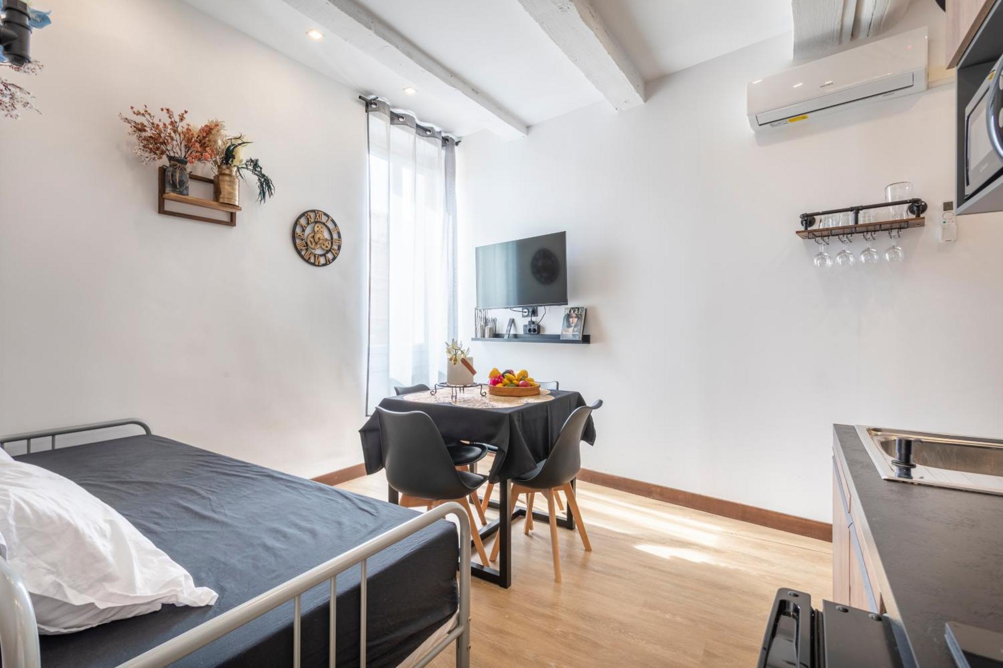 Апартаменти Adira Marseille Panier 2 Etoiles Екстер'єр фото