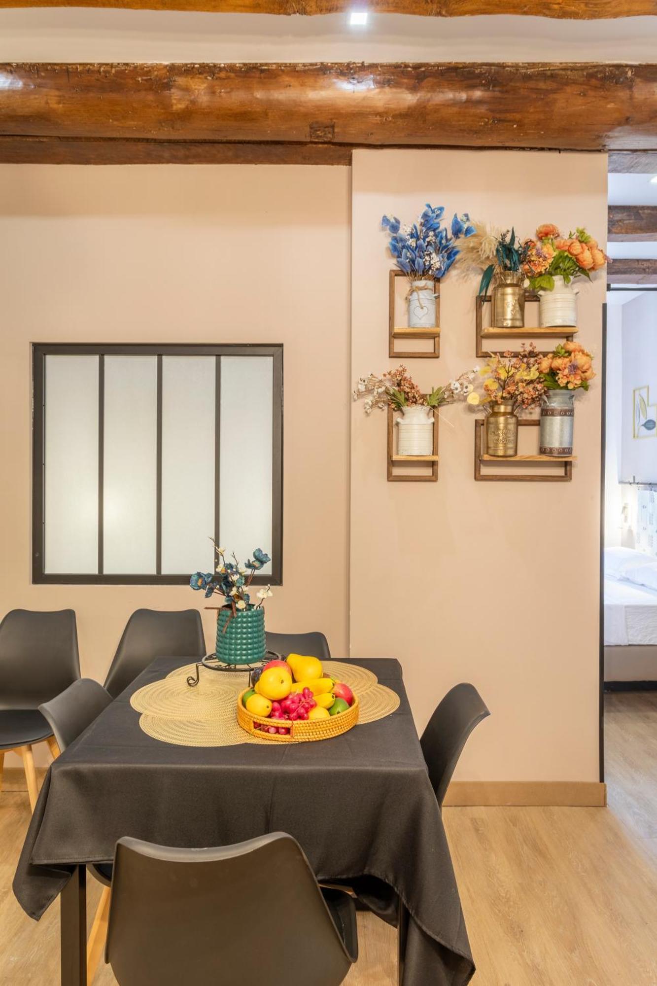 Апартаменти Adira Marseille Panier 2 Etoiles Екстер'єр фото